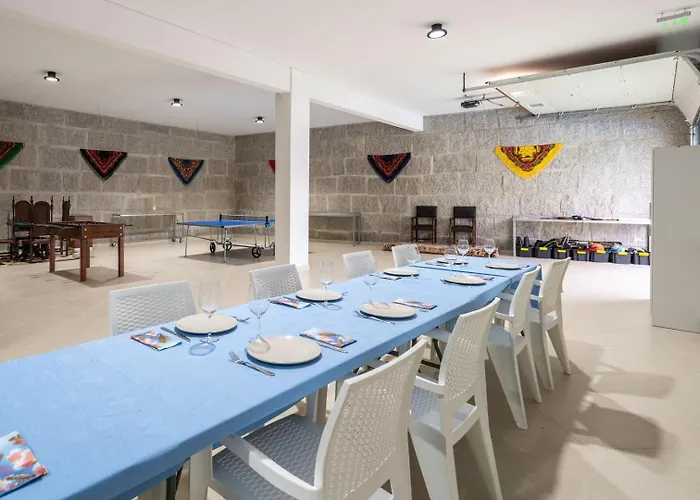 Calejo House - Pool & Sports & Grill Retreat